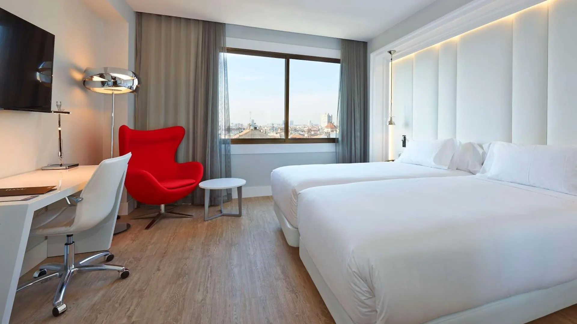 Nh Collection Barcelona Gran Hotel Calderon 5*,