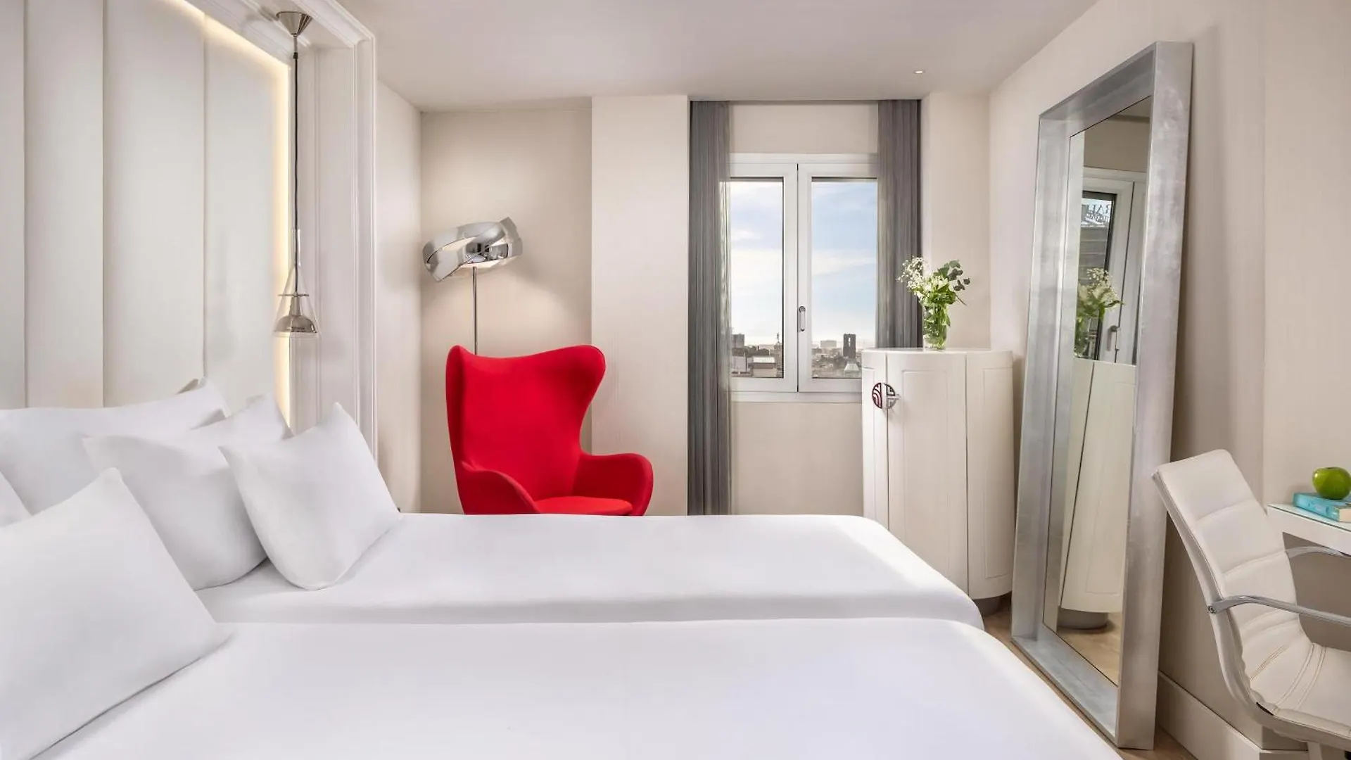 Nh Collection Barcelona Gran Hotel Calderon 5*,
